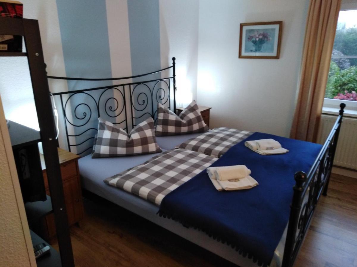 Landhaus Edelweiss Bed&Breakfast - Adults Only 노이슈타트암렌스타이그 외부 사진