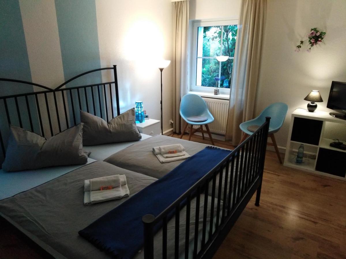 Landhaus Edelweiss Bed&Breakfast - Adults Only 노이슈타트암렌스타이그 외부 사진