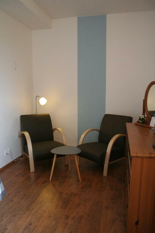 Landhaus Edelweiss Bed&Breakfast - Adults Only 노이슈타트암렌스타이그 외부 사진