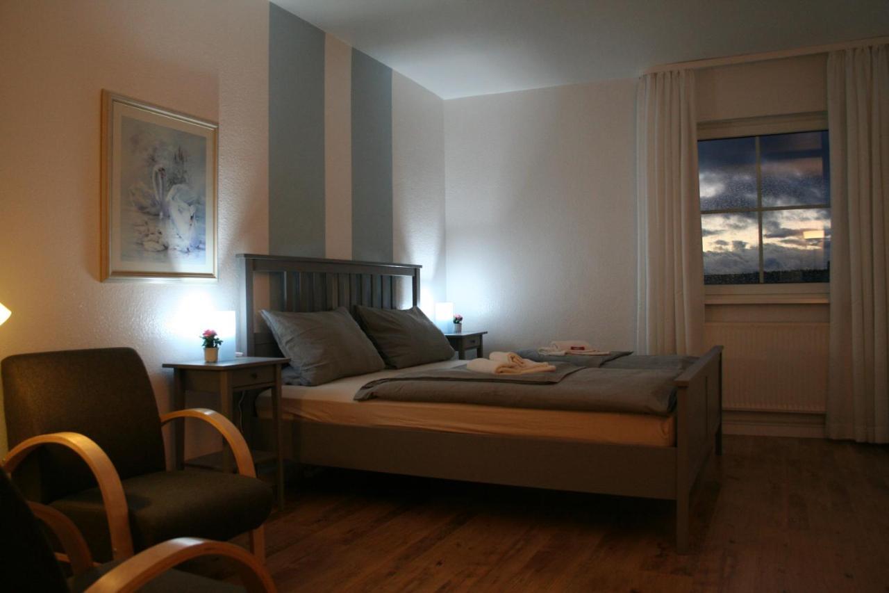 Landhaus Edelweiss Bed&Breakfast - Adults Only 노이슈타트암렌스타이그 외부 사진