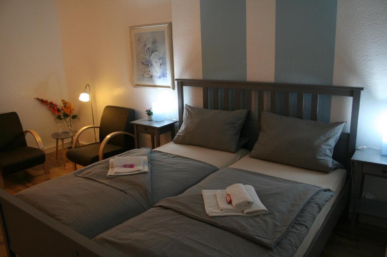 Landhaus Edelweiss Bed&Breakfast - Adults Only 노이슈타트암렌스타이그 외부 사진